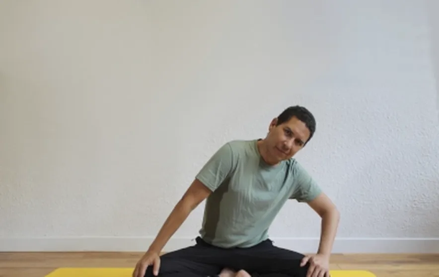 multi-generational yoga class